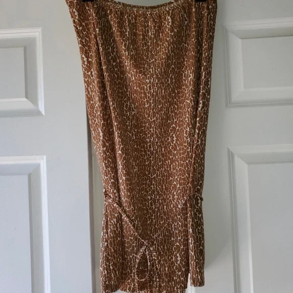 BURBERRY TUBETOP - Picture 2 of 8